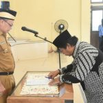 Dawam Rahardjo Lantik Pimpinan Baznas Lampung Timur Periode 2023-2028