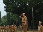 Wakil Bupati Lamtim Azwar Hadi Pimpin Apel Mingguan di Lingkungan Pemkab Lamtim